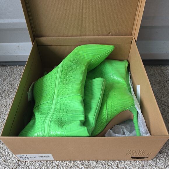 Steve Madden Shoes - NEW Steve Madden Lime Green Knee High Boots, Size 10